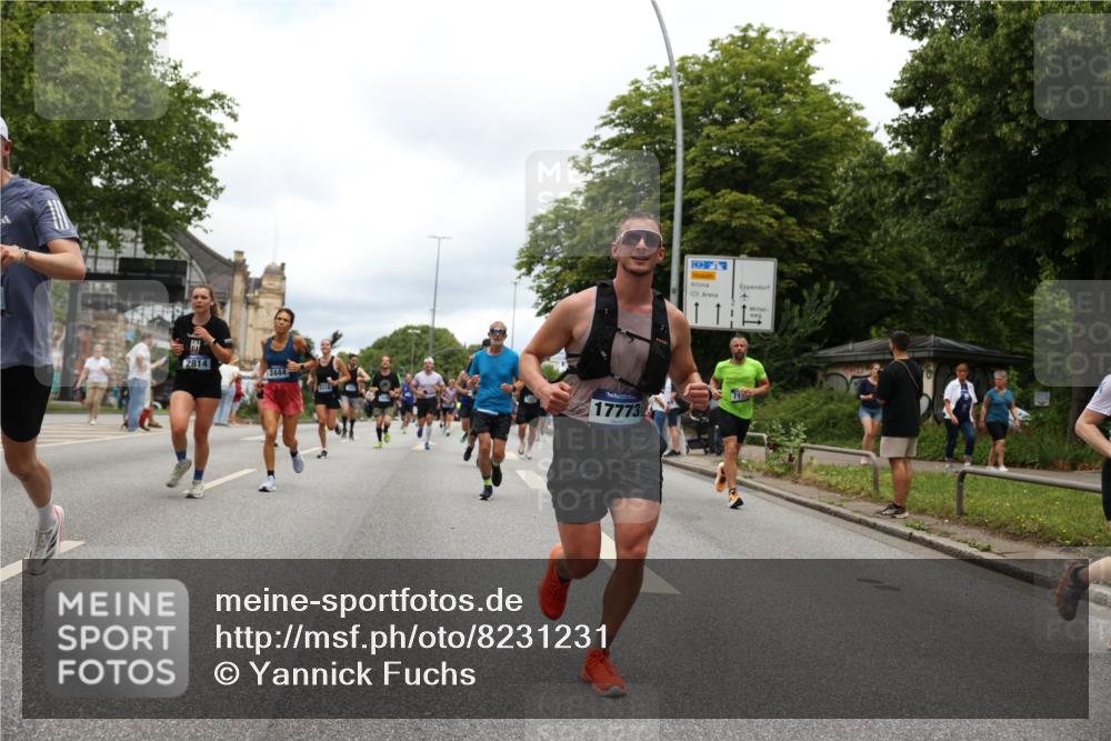 29.06.2025 - hella hamburg halbmarathon Yannick Fuchs http://msf.ph/oto/8231231 29.06.2025 10:46:47 20KM 1098, 1257, 1482, 1657, 1683, 2111, 2208, 2444, 2814, 3258, 3399, 3715, 3952, 3999, 4121, 4587, 4726, 5169, 5194, 5607, 5907, 6897, 7178, 7232, 7383, 7475, 8172, 8316, 8587, 8955, 10529, 10811, 11217, 12135, 12482, 12519, 13211, 13301, 14198, 14286, 14791, 14805, 15446, 15980, 16320, 16467, 16929, 17130, 17198, 17710, 17773, 18249, 18331, 19208 meine-sportfotos.de