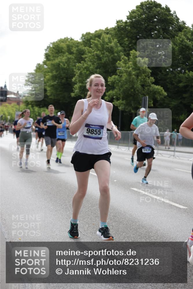 29.06.2025 - hella hamburg halbmarathon Jannik Wohlers http://msf.ph/oto/8231236 29.06.2025 10:28:06 Lombardsbrücke 5718, 5903, 5939, 6418, 7667, 7980, 8327, 8560, 9642, 9716, 9855, 10434, 13045, 13296, 13400, 16125, 18293, 18604, 19180 meine-sportfotos.de