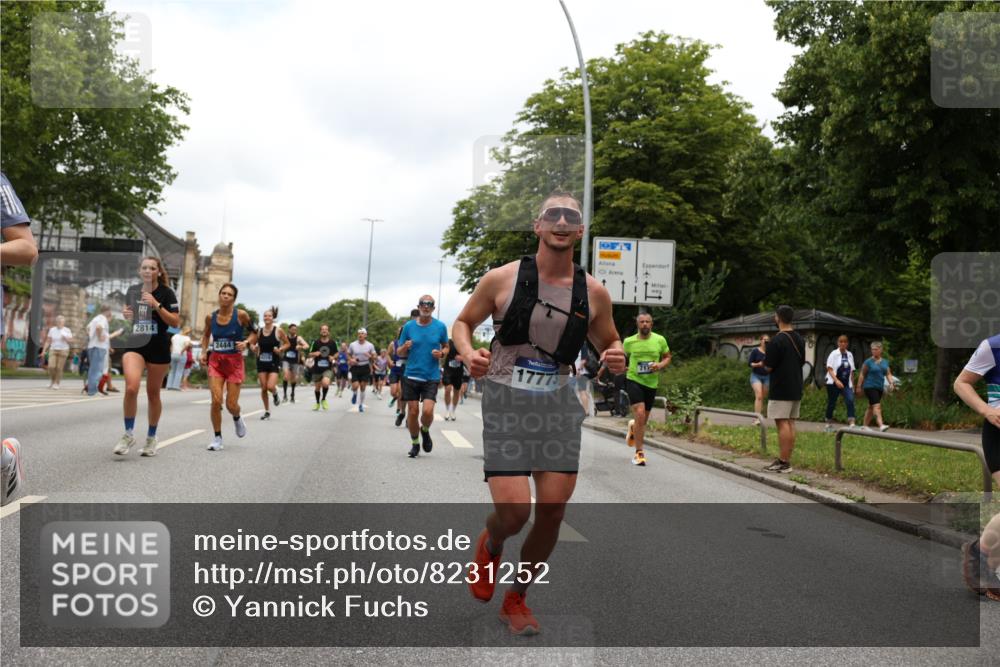 29.06.2025 - hella hamburg halbmarathon Yannick Fuchs http://msf.ph/oto/8231252 29.06.2025 10:46:47 20KM 1098, 1257, 1482, 1657, 1683, 2111, 2208, 2444, 2814, 3258, 3399, 3715, 3952, 3999, 4121, 4587, 4726, 5169, 5194, 5607, 5907, 6897, 7178, 7232, 7383, 7475, 8172, 8316, 8587, 8955, 10529, 10811, 11217, 12135, 12482, 12519, 13211, 13301, 14198, 14286, 14791, 14805, 15446, 15980, 16320, 16467, 16929, 17130, 17198, 17710, 17773, 18249, 18331, 19208 meine-sportfotos.de