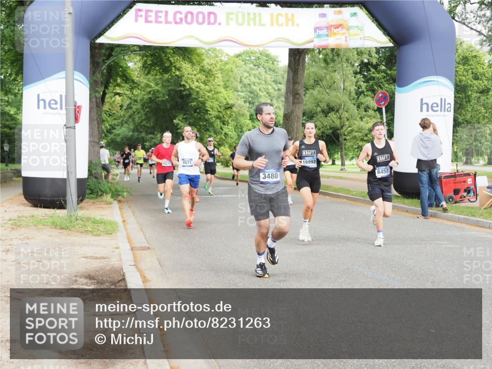 29.06.2025 - hella hamburg halbmarathon MichiJ http://msf.ph/oto/8231263 29.06.2025 10:26:34 Zwischen KM18-KM19 1505, 3480, 6458, 12739, 13595, 13900, 15303, 16698, 16992 meine-sportfotos.de