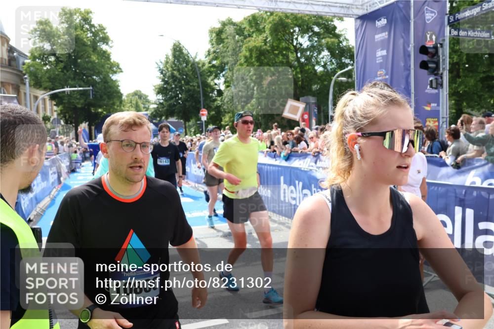 29.06.2025 - hella hamburg halbmarathon Zöllner http://msf.ph/oto/8231302 29.06.2025 11:31:37 Ziel 2325, 2349, 2943, 2944, 3617, 3848, 6103, 6228, 9125, 9206, 9478, 9514, 11139, 11415, 13747, 14451, 15044, 16143, 16383, 17932 meine-sportfotos.de