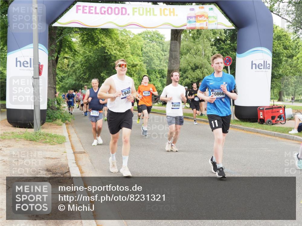 29.06.2025 - hella hamburg halbmarathon MichiJ http://msf.ph/oto/8231321 29.06.2025 10:49:37 Zwischen KM18-KM19 1114, 1940, 4511, 4859, 7869, 9124, 9297, 10866, 12662, 13551, 15550, 16371, 16420, 16540 meine-sportfotos.de