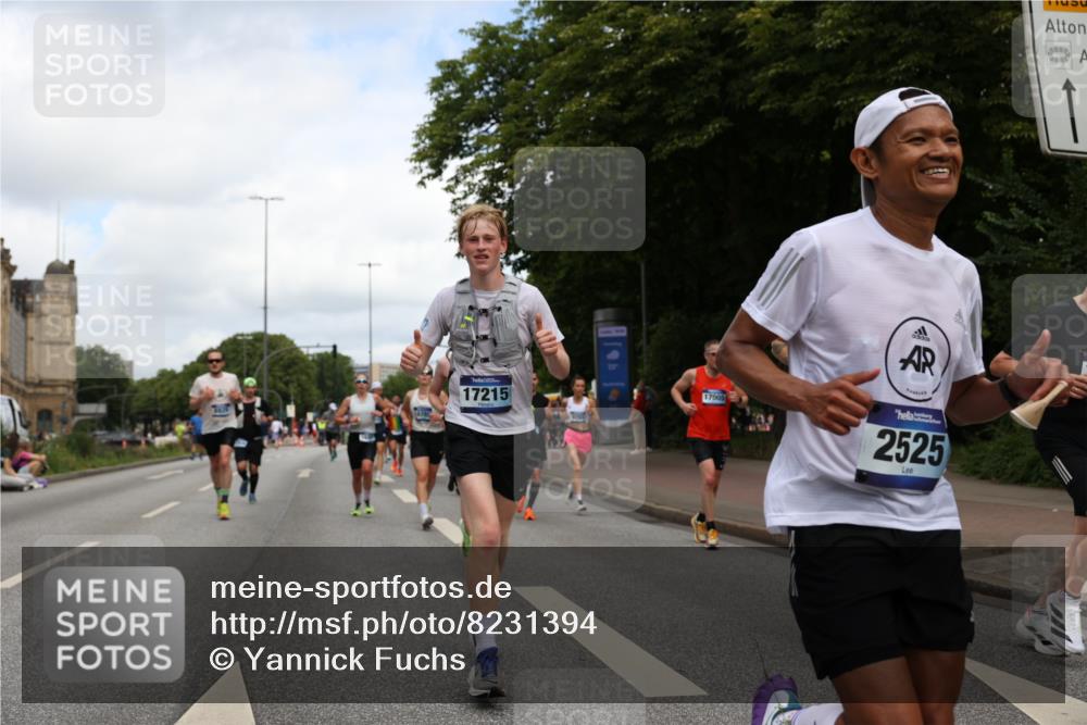 29.06.2025 - hella hamburg halbmarathon Yannick Fuchs http://msf.ph/oto/8231394 29.06.2025 10:34:05 20KM 1343, 2044, 2525, 2546, 2563, 2972, 3282, 4565, 4759, 5752, 6037, 7981, 8319, 8925, 9116, 9265, 9540, 11284, 11305, 12335, 12372, 13479, 13514, 14204, 14272, 14311, 14359, 15013, 15094, 15336, 15435, 15556, 15744, 16656, 16820, 17005, 17215, 17360, 17425, 17668, 18149, 18154, 18285, 18803 meine-sportfotos.de