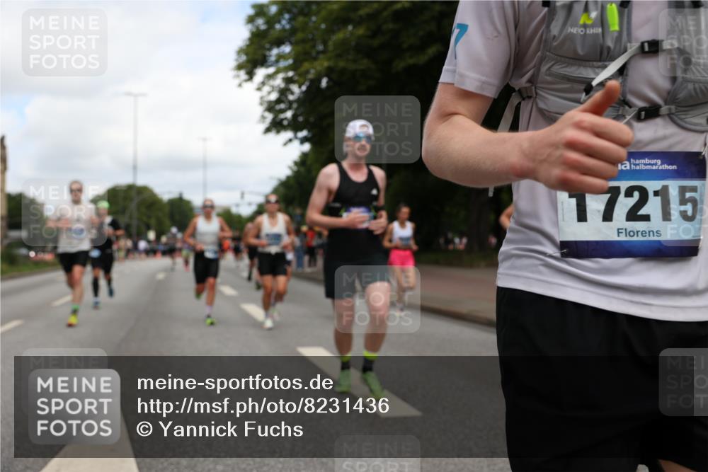 29.06.2025 - hella hamburg halbmarathon Yannick Fuchs http://msf.ph/oto/8231436 29.06.2025 10:34:05 20KM 1343, 2044, 2525, 2546, 2563, 2972, 3282, 4565, 4759, 5752, 6037, 7981, 8319, 8925, 9116, 9265, 9540, 11284, 11305, 12335, 12372, 13479, 13514, 14204, 14272, 14311, 14359, 15013, 15094, 15336, 15435, 15556, 15744, 16656, 16820, 17005, 17215, 17360, 17425, 17668, 18149, 18154, 18285, 18803 meine-sportfotos.de