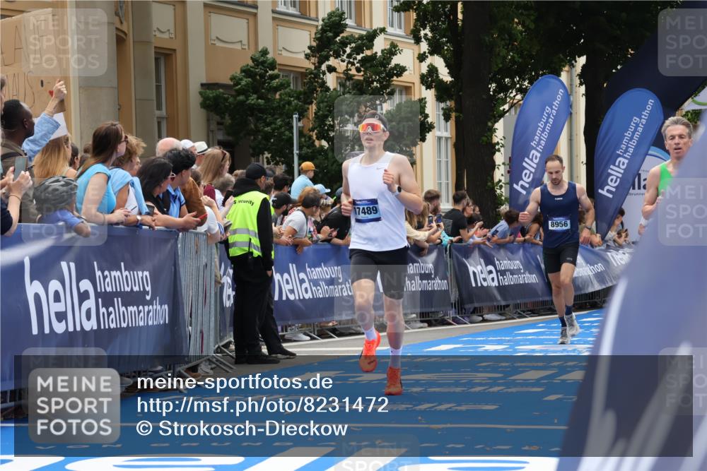 29.06.2025 - hella hamburg halbmarathon Strokosch-Dieckow http://msf.ph/oto/8231472 29.06.2025 10:33:24 Ziel 1959, 4602, 4679, 8956, 15326, 16881, 16931, 17056, 17489, 18731 meine-sportfotos.de