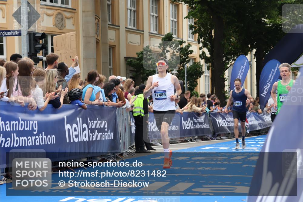 29.06.2025 - hella hamburg halbmarathon Strokosch-Dieckow http://msf.ph/oto/8231482 29.06.2025 10:33:24 Ziel 1959, 4602, 4679, 8956, 15326, 16881, 16931, 17056, 17489, 18731 meine-sportfotos.de
