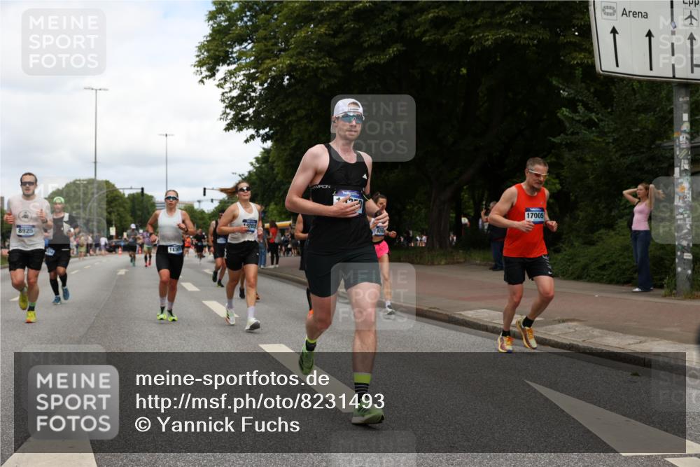 29.06.2025 - hella hamburg halbmarathon Yannick Fuchs http://msf.ph/oto/8231493 29.06.2025 10:34:06 20KM 1343, 2044, 2525, 2546, 2563, 2972, 3282, 3547, 4565, 4759, 5752, 7981, 8319, 8925, 9116, 9265, 9540, 11284, 11305, 11806, 12335, 12372, 13479, 13514, 14204, 14272, 14311, 14359, 15013, 15094, 15336, 15435, 15556, 15744, 16656, 17005, 17215, 17360, 17425, 17668, 18149, 18154, 18285, 18803 meine-sportfotos.de