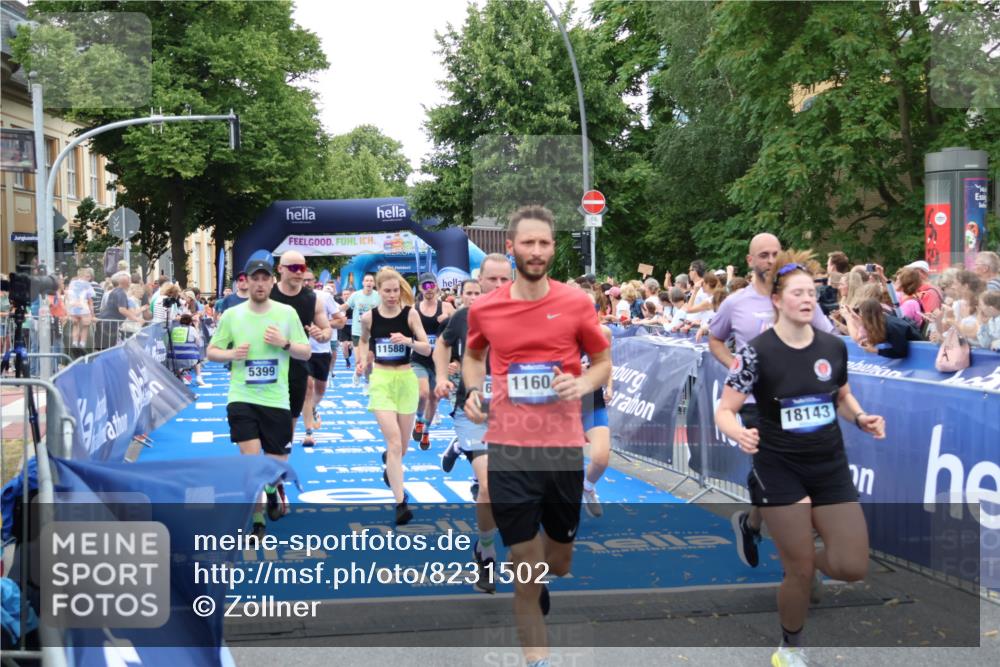 29.06.2025 - hella hamburg halbmarathon Zöllner http://msf.ph/oto/8231502 29.06.2025 10:53:48 Ziel 1422, 2058, 2082, 2518, 5399, 5607, 6260, 6877, 7177, 8285, 8335, 9922, 10529, 10895, 11588, 11589, 11604, 14702, 14818, 15441, 15502, 16092, 17482, 17740, 18143, 18249, 18487, 18514, 18759 meine-sportfotos.de