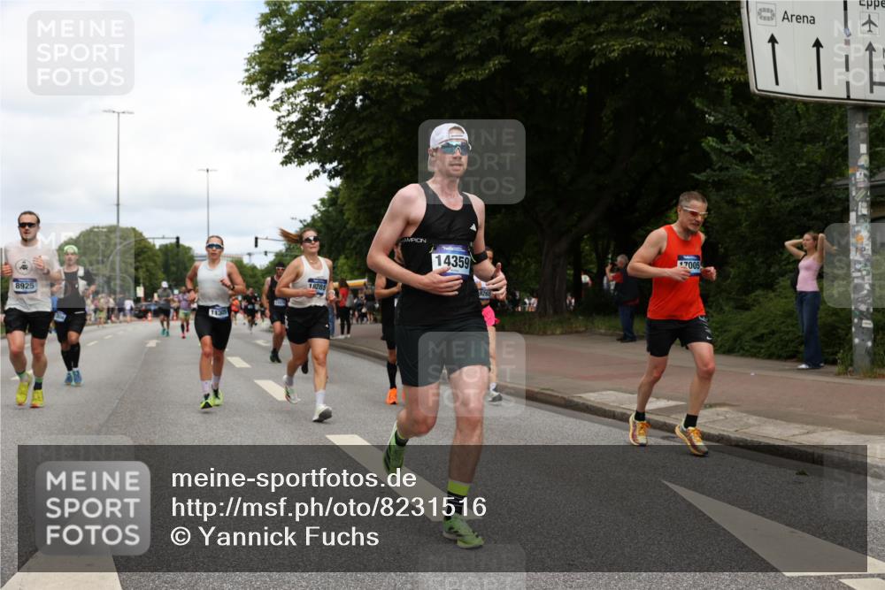 29.06.2025 - hella hamburg halbmarathon Yannick Fuchs http://msf.ph/oto/8231516 29.06.2025 10:34:06 20KM 1343, 2044, 2525, 2546, 2563, 2972, 3282, 3547, 4565, 4759, 5752, 7981, 8319, 8925, 9116, 9265, 9540, 11284, 11305, 11806, 12335, 12372, 13479, 13514, 14204, 14272, 14311, 14359, 15013, 15094, 15336, 15435, 15556, 15744, 16656, 17005, 17215, 17360, 17425, 17668, 18149, 18154, 18285, 18803 meine-sportfotos.de