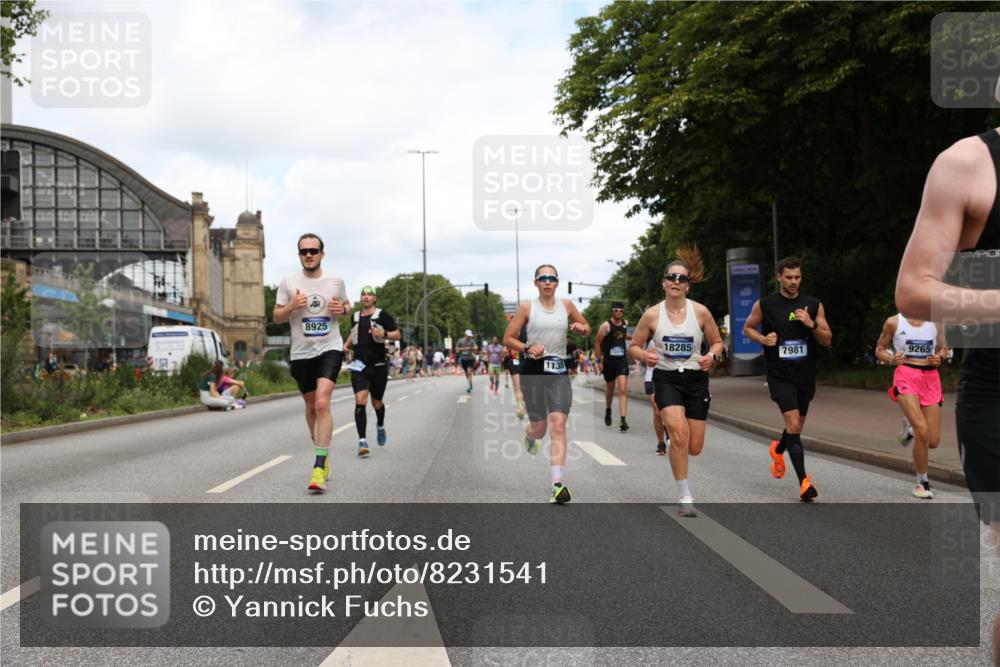 29.06.2025 - hella hamburg halbmarathon Yannick Fuchs http://msf.ph/oto/8231541 29.06.2025 10:34:06 20KM 1343, 2044, 2525, 2546, 2563, 2972, 3282, 3547, 4565, 4759, 5752, 7981, 8319, 8925, 9116, 9265, 9540, 11284, 11305, 11806, 12335, 12372, 13479, 13514, 14204, 14272, 14311, 14359, 15013, 15094, 15336, 15435, 15556, 15744, 16656, 17005, 17215, 17360, 17425, 17668, 18149, 18154, 18285, 18803 meine-sportfotos.de