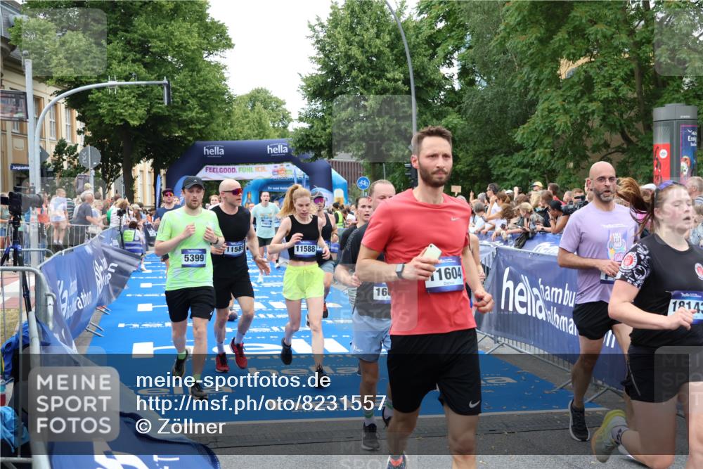 29.06.2025 - hella hamburg halbmarathon Zöllner http://msf.ph/oto/8231557 29.06.2025 10:53:48 Ziel 1422, 2058, 2082, 2518, 5399, 5607, 6260, 6877, 7177, 8285, 8335, 9922, 10529, 10895, 11588, 11589, 11604, 14702, 14818, 15441, 15502, 16092, 17482, 17740, 18143, 18249, 18487, 18514, 18759 meine-sportfotos.de