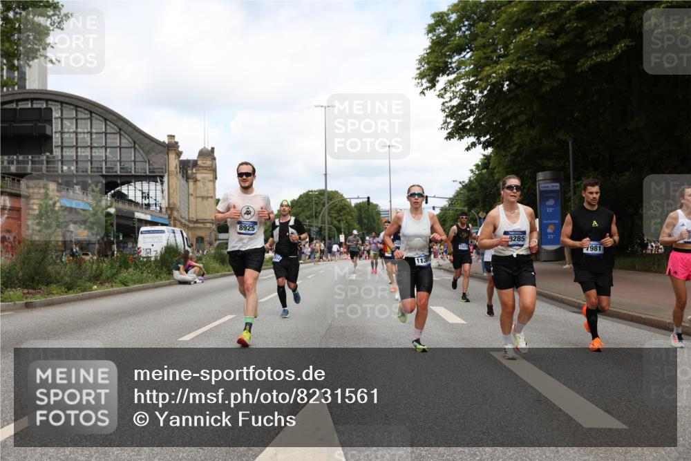 29.06.2025 - hella hamburg halbmarathon Yannick Fuchs http://msf.ph/oto/8231561 29.06.2025 10:34:06 20KM 1343, 2044, 2525, 2546, 2563, 2972, 3282, 3547, 4565, 4759, 5752, 7981, 8319, 8925, 9116, 9265, 9540, 11284, 11305, 11806, 12335, 12372, 13479, 13514, 14204, 14272, 14311, 14359, 15013, 15094, 15336, 15435, 15556, 15744, 16656, 17005, 17215, 17360, 17425, 17668, 18149, 18154, 18285, 18803 meine-sportfotos.de