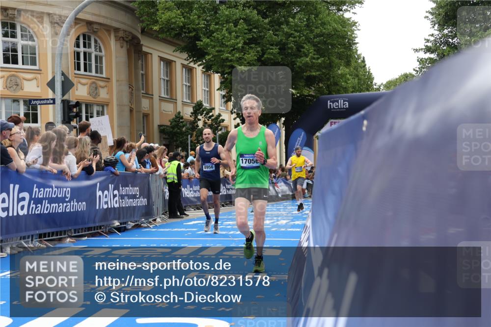 29.06.2025 - hella hamburg halbmarathon Strokosch-Dieckow http://msf.ph/oto/8231578 29.06.2025 10:33:26 Ziel 4602, 8956, 15326, 16931, 17056, 17489, 18731, 18854 meine-sportfotos.de