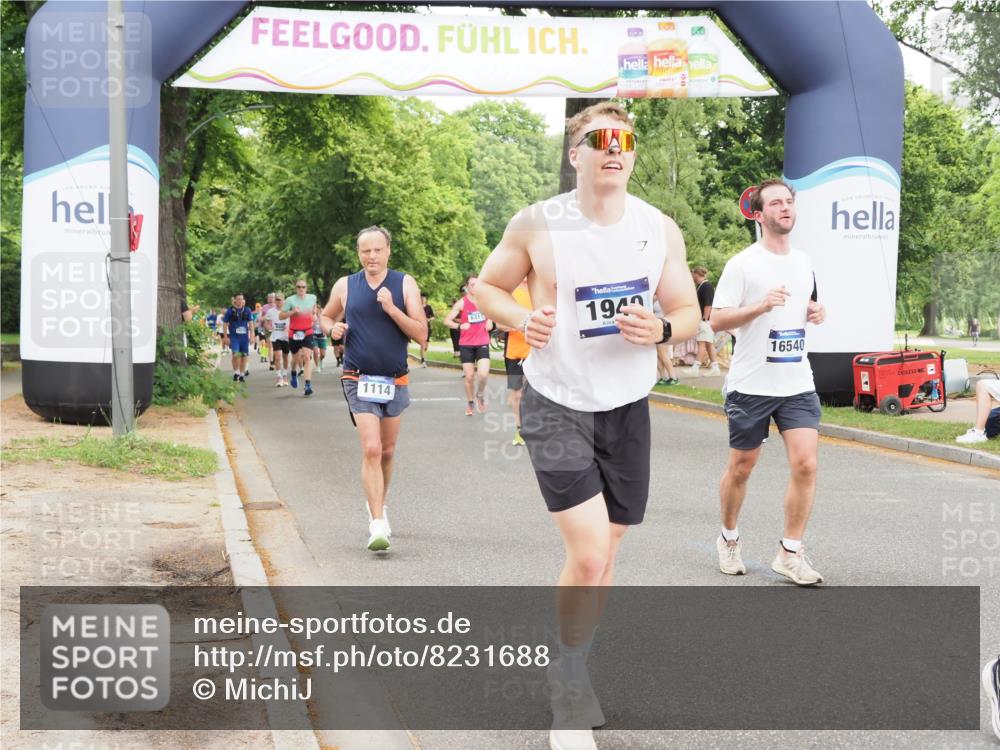 29.06.2025 - hella hamburg halbmarathon MichiJ http://msf.ph/oto/8231688 29.06.2025 10:49:39 Zwischen KM18-KM19 1114, 1940, 4859, 7869, 9124, 10866, 11402, 12662, 13551, 13739, 13841, 16371, 16420, 16540 meine-sportfotos.de