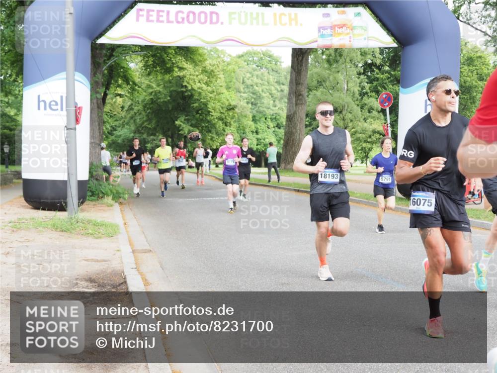29.06.2025 - hella hamburg halbmarathon MichiJ http://msf.ph/oto/8231700 29.06.2025 10:26:38 Zwischen KM18-KM19 3480, 5791, 6458, 7743, 8571, 9017, 10793, 12739, 13595, 16075, 16992, 18193, 18277 meine-sportfotos.de