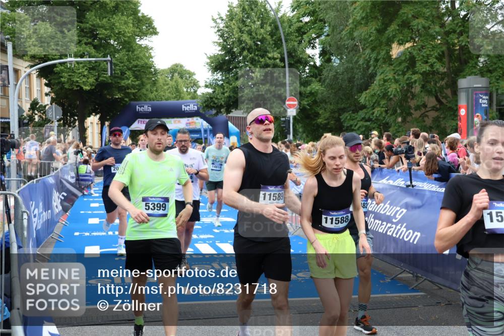 29.06.2025 - hella hamburg halbmarathon Zöllner http://msf.ph/oto/8231718 29.06.2025 10:53:50 Ziel 1422, 2082, 2518, 5607, 6260, 6877, 7177, 8285, 8335, 9922, 10529, 10891, 14026, 14702, 14818, 15502, 17482, 17740, 18249, 18487, 18514, 18759 meine-sportfotos.de