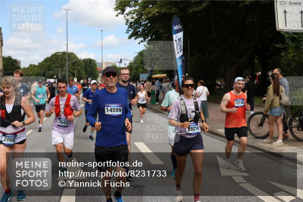 29.06.2025 - hella hamburg halbmarathon Yannick Fuchs http://msf.ph/oto/8231733 29.06.2025 11:25:12 20KM 1237, 1844, 2000, 2072, 2349, 2943, 3323, 3391, 3769, 3848, 4030, 4096, 4559, 5012, 5147, 6228, 6243, 6304, 6502, 7252, 7454, 7705, 8355, 8625, 9125, 9206, 9448, 9478, 9514, 9694, 9701, 9750, 10393, 10800, 11662, 12190, 13149, 13416, 13604, 14191, 14451, 14599, 15044, 15071, 15147, 15155, 15469, 16124, 17013, 17072, 17073, 17317, 17509, 17591, 17635, 17664, 17889, 18314, 18743, 18931, 18941, 19214 meine-sportfotos.de