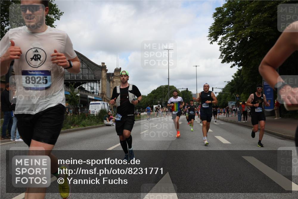 29.06.2025 - hella hamburg halbmarathon Yannick Fuchs http://msf.ph/oto/8231771 29.06.2025 10:34:08 20KM 1343, 2044, 2525, 2546, 2563, 2972, 3547, 4398, 4565, 4759, 5752, 7981, 8319, 8346, 8925, 9116, 9265, 9540, 11284, 11305, 11806, 12046, 12091, 12335, 12372, 13190, 13479, 13514, 14204, 14272, 14311, 14359, 15013, 15094, 15336, 15435, 15556, 15744, 17005, 17215, 17360, 17425, 17668, 17792, 17916, 18149, 18154, 18285, 18803 meine-sportfotos.de