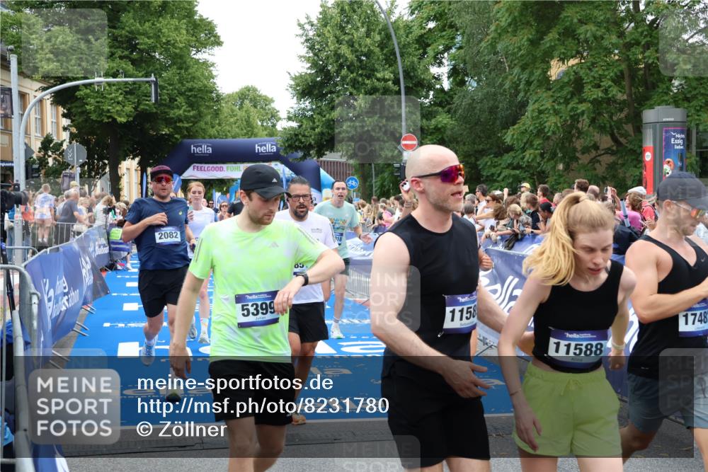 29.06.2025 - hella hamburg halbmarathon Zöllner http://msf.ph/oto/8231780 29.06.2025 10:53:50 Ziel 1422, 2082, 2518, 5607, 6260, 6877, 7177, 8285, 8335, 9922, 10529, 10891, 14026, 14702, 14818, 15502, 17482, 17740, 18249, 18487, 18514, 18759 meine-sportfotos.de