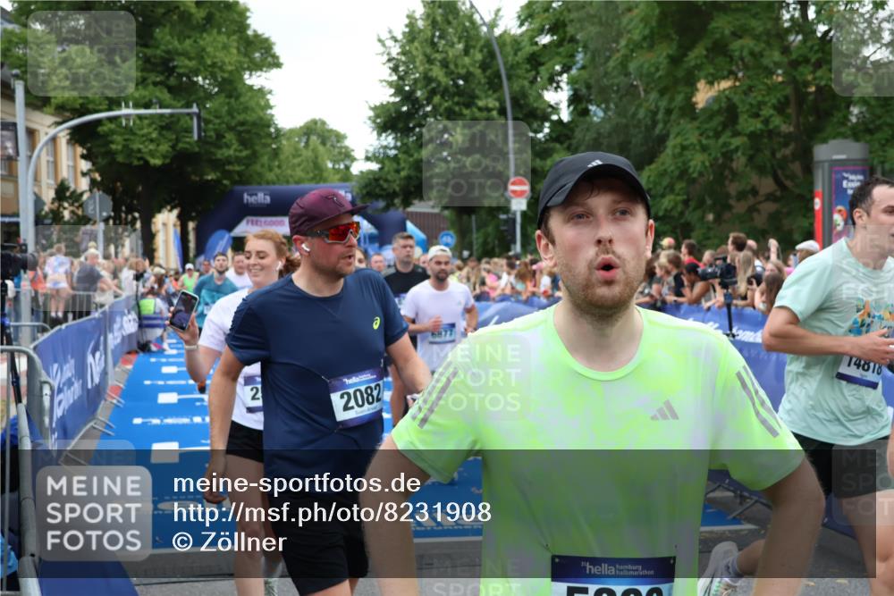 29.06.2025 - hella hamburg halbmarathon Zöllner http://msf.ph/oto/8231908 29.06.2025 10:53:52 Ziel 1422, 1706, 1870, 2518, 5607, 6260, 6877, 7177, 8285, 8335, 9922, 10529, 10891, 12413, 14026, 14818, 15502, 16538, 17740, 18249, 18418, 18487, 18759, 18915, 19177 meine-sportfotos.de