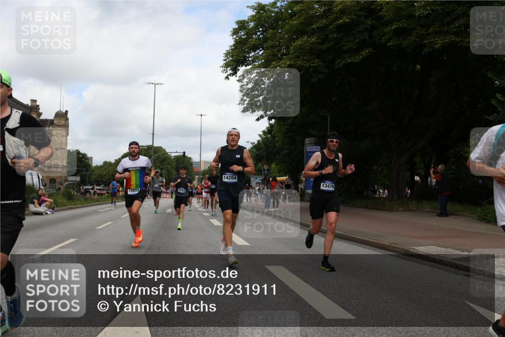 29.06.2025 - hella hamburg halbmarathon Yannick Fuchs http://msf.ph/oto/8231911 29.06.2025 10:34:08 20KM 1343, 2044, 2525, 2546, 2563, 2972, 3547, 4398, 4565, 4759, 5752, 7981, 8319, 8346, 8925, 9116, 9265, 9540, 11284, 11305, 11806, 12046, 12091, 12335, 12372, 13190, 13479, 13514, 14204, 14272, 14311, 14359, 15013, 15094, 15336, 15435, 15556, 15744, 17005, 17215, 17360, 17425, 17668, 17792, 17916, 18149, 18154, 18285, 18803 meine-sportfotos.de