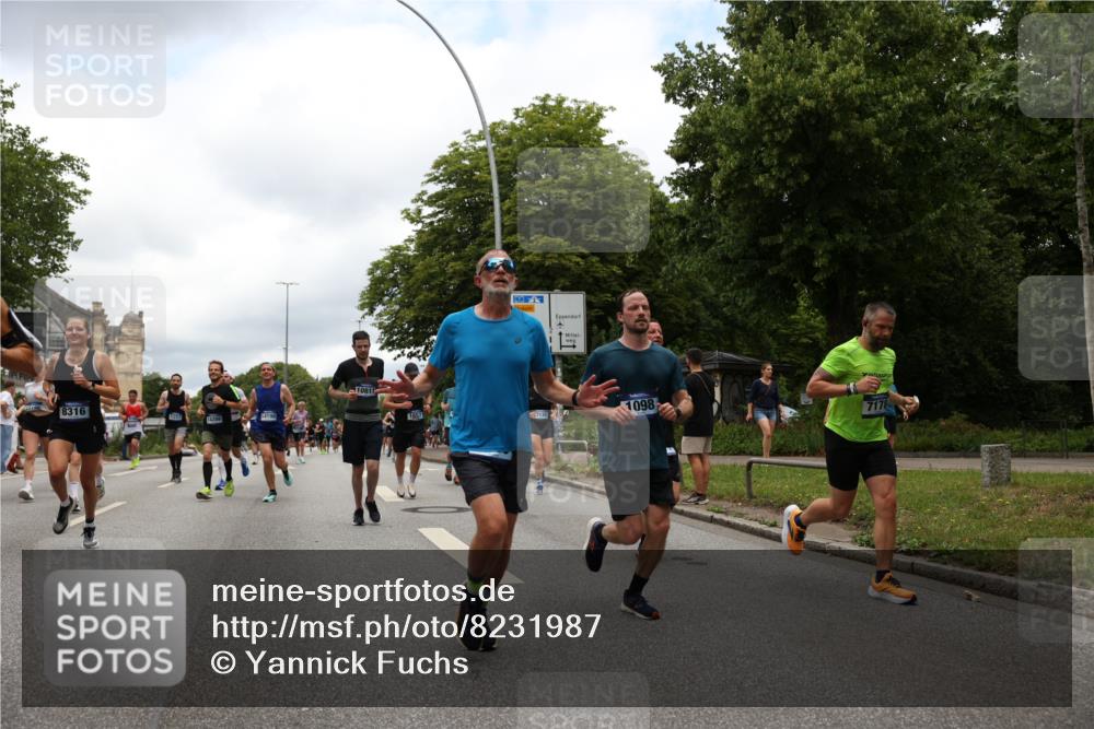 29.06.2025 - hella hamburg halbmarathon Yannick Fuchs http://msf.ph/oto/8231987 29.06.2025 10:46:49 20KM 1098, 1257, 1482, 1657, 1683, 2111, 2208, 2444, 2814, 3258, 3399, 3715, 3952, 3999, 4121, 4419, 4587, 4726, 5169, 5194, 5607, 5907, 6897, 7178, 7232, 7383, 7475, 8316, 8587, 8955, 9065, 9163, 10529, 10811, 11217, 12155, 12482, 12519, 13211, 13301, 14198, 14286, 14805, 15681, 15980, 16320, 16467, 16929, 17130, 17198, 17710, 17773, 18249, 18331, 19208 meine-sportfotos.de