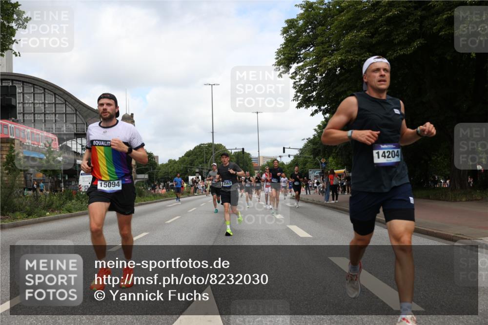 29.06.2025 - hella hamburg halbmarathon Yannick Fuchs http://msf.ph/oto/8232030 29.06.2025 10:34:09 20KM 1343, 2044, 2525, 2546, 2563, 2972, 3547, 4398, 4565, 4759, 5752, 7981, 8319, 8346, 8925, 9116, 9265, 9540, 11284, 11305, 11806, 12046, 12091, 12335, 12372, 13190, 13479, 13514, 14204, 14272, 14359, 15013, 15094, 15336, 15435, 15556, 15744, 17005, 17215, 17360, 17425, 17668, 17792, 17916, 18149, 18154, 18285, 18803 meine-sportfotos.de
