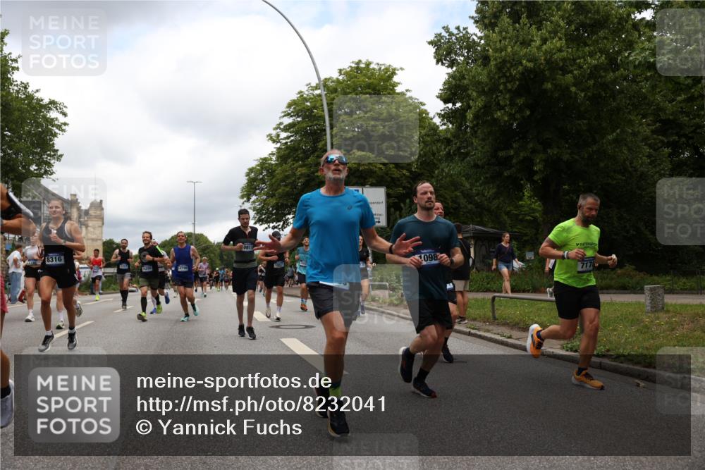 29.06.2025 - hella hamburg halbmarathon Yannick Fuchs http://msf.ph/oto/8232041 29.06.2025 10:46:49 20KM 1098, 1257, 1482, 1657, 1683, 2111, 2208, 2444, 2814, 3258, 3399, 3715, 3952, 3999, 4121, 4419, 4587, 4726, 5169, 5194, 5607, 5907, 6897, 7178, 7232, 7383, 7475, 8316, 8587, 8955, 9065, 9163, 10529, 10811, 11217, 12155, 12482, 12519, 13211, 13301, 14198, 14286, 14805, 15681, 15980, 16320, 16467, 16929, 17130, 17198, 17710, 17773, 18249, 18331, 19208 meine-sportfotos.de