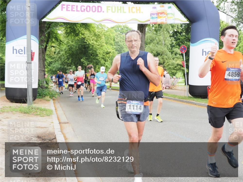 29.06.2025 - hella hamburg halbmarathon MichiJ http://msf.ph/oto/8232129 29.06.2025 10:49:40 Zwischen KM18-KM19 1114, 1940, 4859, 6311, 7869, 9124, 10866, 11402, 12567, 12662, 13551, 13739, 13841, 16371, 16540, 18796 meine-sportfotos.de