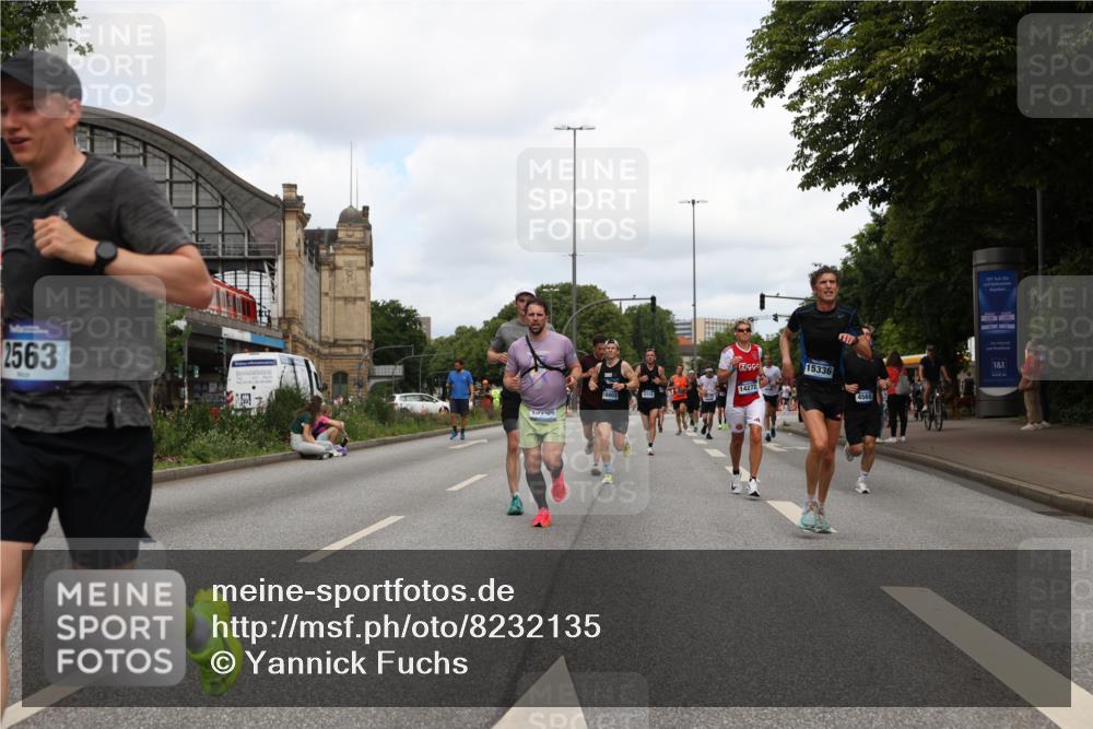 29.06.2025 - hella hamburg halbmarathon Yannick Fuchs http://msf.ph/oto/8232135 29.06.2025 10:34:12 20KM 1343, 1358, 2044, 2525, 2546, 2563, 2972, 3547, 4398, 4565, 4759, 5752, 7981, 8319, 8346, 8925, 9116, 9265, 9540, 11284, 11305, 11714, 11806, 12046, 12091, 12335, 12372, 13190, 13479, 13514, 14204, 14272, 14359, 15094, 15336, 15435, 15744, 17005, 17215, 17360, 17425, 17668, 17792, 17916, 18013, 18154, 18285, 18803 meine-sportfotos.de