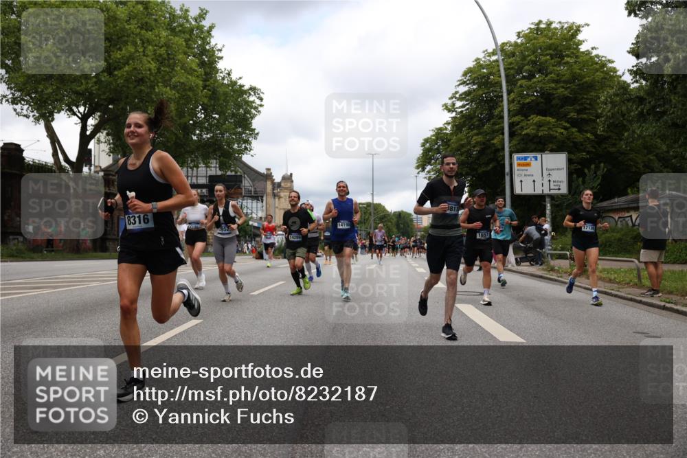 29.06.2025 - hella hamburg halbmarathon Yannick Fuchs http://msf.ph/oto/8232187 29.06.2025 10:46:50 20KM 1098, 1257, 1482, 1657, 1683, 2111, 2208, 2444, 2814, 3258, 3399, 3715, 3952, 3999, 4121, 4419, 4587, 4726, 5169, 5194, 5607, 5907, 6897, 7178, 7232, 7383, 7475, 8316, 8587, 8955, 9065, 9163, 10529, 10811, 11217, 11589, 11604, 11689, 12155, 12482, 12519, 13211, 13301, 14198, 14286, 14805, 15681, 15980, 16320, 16467, 16929, 17130, 17198, 17710, 17773, 18249, 18331, 19208 meine-sportfotos.de