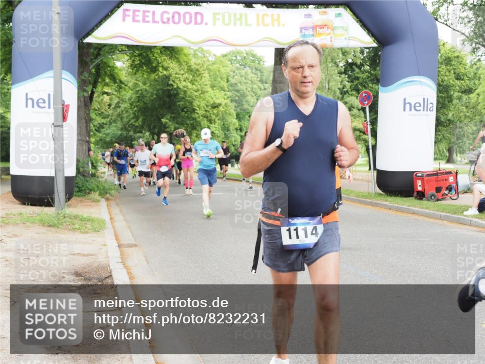 29.06.2025 - hella hamburg halbmarathon MichiJ http://msf.ph/oto/8232231 29.06.2025 10:49:40 Zwischen KM18-KM19 1114, 1940, 4859, 6311, 7869, 9124, 10866, 11402, 12567, 12662, 13551, 13739, 13841, 16371, 16540, 18796 meine-sportfotos.de