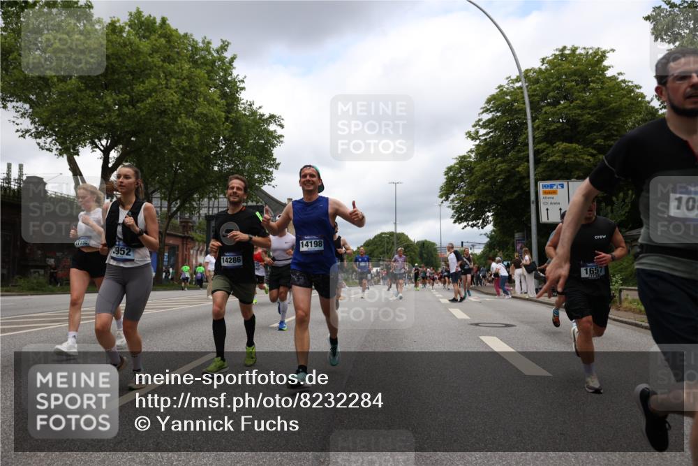 29.06.2025 - hella hamburg halbmarathon Yannick Fuchs http://msf.ph/oto/8232284 29.06.2025 10:46:51 20KM 1098, 1257, 1482, 1657, 1683, 2111, 2208, 2444, 2814, 3258, 3399, 3952, 3999, 4121, 4419, 4587, 4726, 5169, 5194, 5607, 5907, 6897, 7178, 7232, 7383, 7475, 8316, 8587, 8651, 8955, 9065, 9163, 10529, 10811, 11217, 11588, 11589, 11604, 11689, 12155, 12482, 12519, 13211, 13301, 14198, 14286, 14805, 15681, 15980, 16320, 16467, 16929, 17130, 17198, 17710, 17773, 18249, 18331, 19208 meine-sportfotos.de