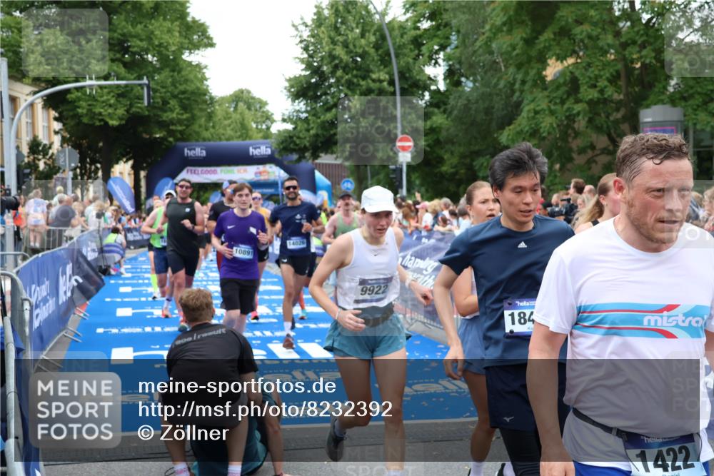 29.06.2025 - hella hamburg halbmarathon Zöllner http://msf.ph/oto/8232392 29.06.2025 10:53:57 Ziel 1706, 1870, 2432, 6260, 6481, 7395, 7918, 7973, 9922, 10891, 11789, 12413, 13032, 13869, 14026, 14175, 15502, 16477, 16538, 18418, 18487, 18759, 18831, 18879, 18915, 19177 meine-sportfotos.de