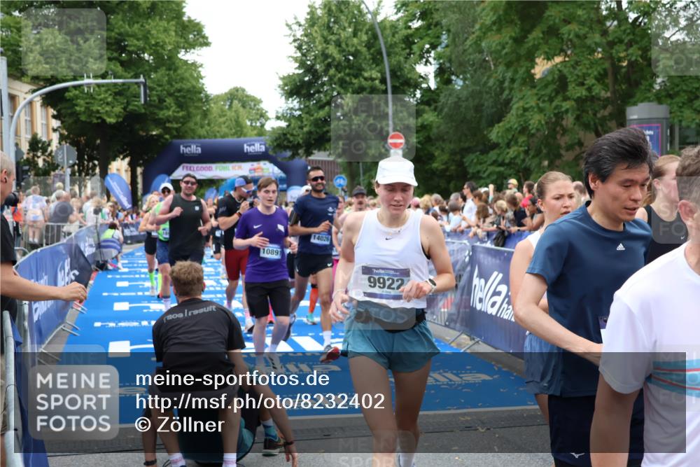 29.06.2025 - hella hamburg halbmarathon Zöllner http://msf.ph/oto/8232402 29.06.2025 10:53:58 Ziel 1706, 1870, 2432, 6374, 6481, 7395, 7918, 7973, 8394, 10891, 11789, 12413, 13032, 13869, 14026, 14175, 16477, 16538, 18418, 18831, 18879, 18915, 19177 meine-sportfotos.de
