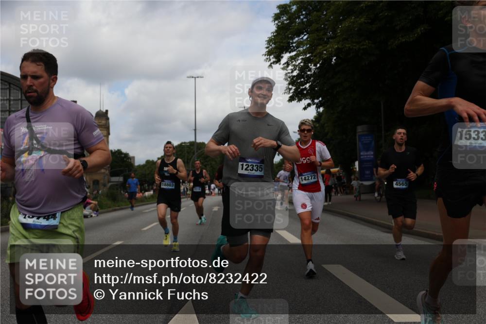 29.06.2025 - hella hamburg halbmarathon Yannick Fuchs http://msf.ph/oto/8232422 29.06.2025 10:34:14 20KM 1343, 1358, 2044, 2525, 2546, 2563, 2573, 2972, 3547, 3626, 4398, 4565, 4759, 5752, 7981, 8319, 8346, 8925, 9116, 9265, 9540, 11284, 11305, 11714, 11806, 12046, 12091, 12335, 12372, 13190, 13479, 13514, 14204, 14272, 14359, 15094, 15336, 15435, 15744, 17005, 17215, 17360, 17425, 17668, 17792, 17916, 18013, 18154, 18285, 18803 meine-sportfotos.de