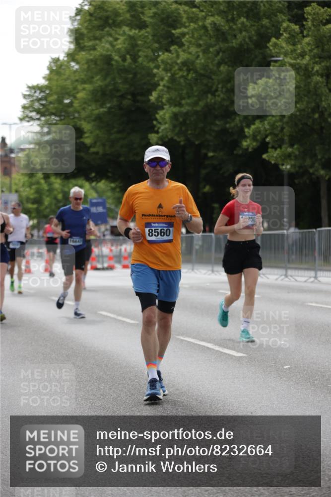 29.06.2025 - hella hamburg halbmarathon Jannik Wohlers http://msf.ph/oto/8232664 29.06.2025 10:28:16 Lombardsbrücke 1518, 1557, 4700, 5249, 5250, 5718, 5903, 5939, 6102, 6418, 7980, 8560, 9642, 9716, 9855, 10068, 10434, 15256, 16125, 16643, 18293 meine-sportfotos.de
