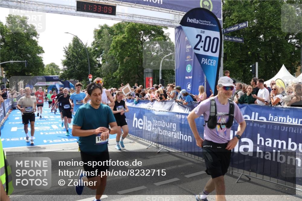 29.06.2025 - hella hamburg halbmarathon Zöllner http://msf.ph/oto/8232715 29.06.2025 11:33:06 Ziel 1995, 3769, 5123, 5743, 6105, 6524, 8589, 10412, 10564, 11713, 11812, 13535, 13560, 14919, 15469 meine-sportfotos.de