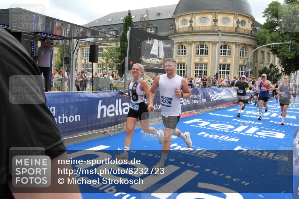 29.06.2025 - hella hamburg halbmarathon Michael Strokosch http://msf.ph/oto/8232723 29.06.2025 10:47:20 Ziel 2623, 2864, 5024, 6134, 6168, 6203, 6716, 7480, 10208, 10211, 11518, 13672, 13782, 14722, 15611, 16286, 17718, 17915, 18856 meine-sportfotos.de