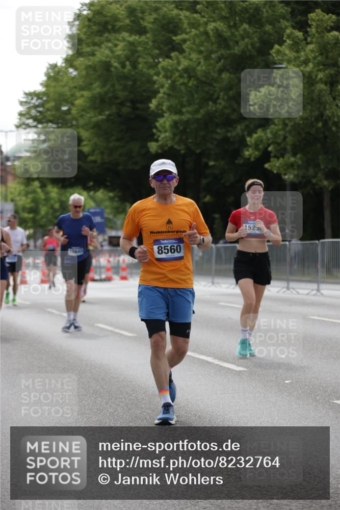 29.06.2025 - hella hamburg halbmarathon Jannik Wohlers http://msf.ph/oto/8232764 29.06.2025 10:28:16 Lombardsbrücke 1518, 1557, 4700, 5249, 5250, 5718, 5903, 5939, 6102, 6418, 7980, 8560, 9642, 9716, 9855, 10068, 10434, 15256, 16125, 16643, 18293 meine-sportfotos.de