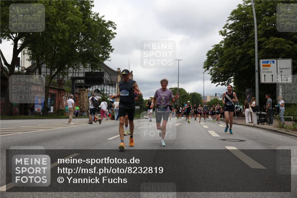 29.06.2025 - hella hamburg halbmarathon Yannick Fuchs http://msf.ph/oto/8232819 29.06.2025 10:46:54 20KM 1098, 1257, 1258, 1482, 1657, 1683, 2111, 2208, 2444, 2814, 2910, 3258, 3399, 3952, 3999, 4121, 4419, 4587, 4726, 5169, 5194, 5607, 5907, 6897, 7178, 7232, 7383, 8273, 8361, 8587, 8651, 8955, 9065, 9163, 10529, 10724, 10811, 11217, 11588, 11589, 11604, 11689, 12155, 12482, 12519, 12910, 13211, 14198, 14286, 14805, 15430, 15681, 15980, 16467, 16929, 17130, 17198, 17710, 18249, 18331, 18901, 19208, 19244 meine-sportfotos.de