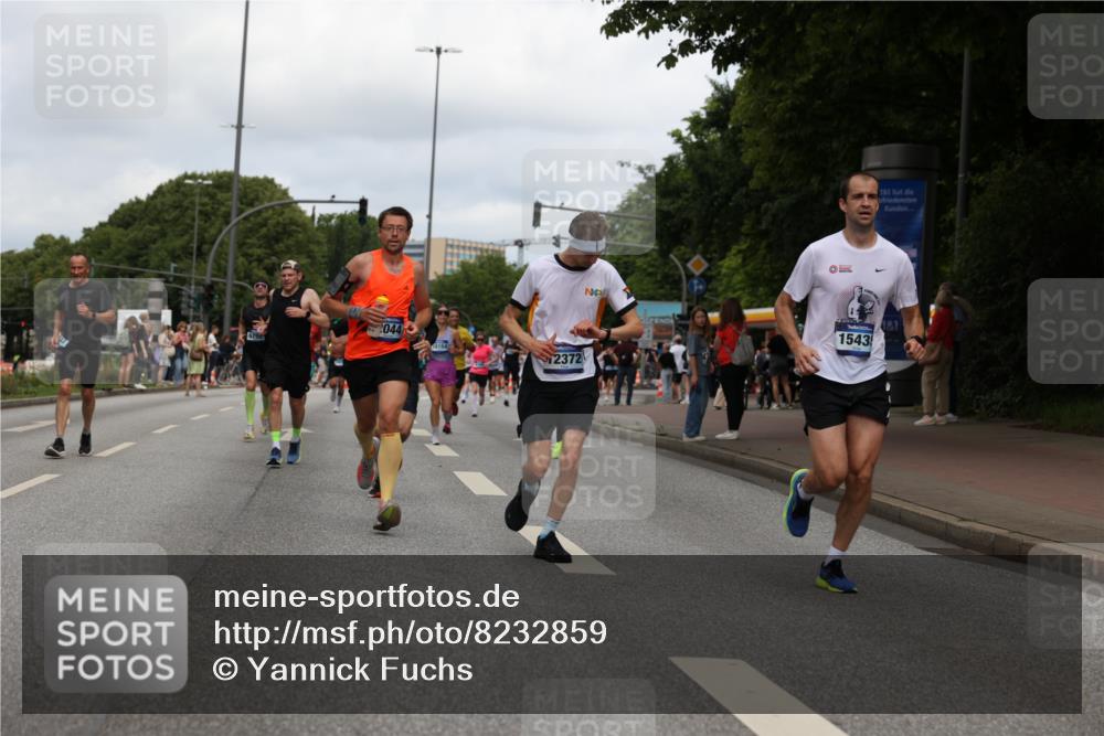 29.06.2025 - hella hamburg halbmarathon Yannick Fuchs http://msf.ph/oto/8232859 29.06.2025 10:34:17 20KM 1358, 2044, 2546, 2563, 2573, 2972, 3547, 3626, 4398, 4565, 5752, 7981, 8319, 8346, 8925, 9116, 9540, 11284, 11305, 11714, 11806, 12046, 12091, 12335, 12372, 13190, 13479, 13514, 14077, 14204, 14272, 15094, 15336, 15421, 15435, 15744, 15828, 17005, 17425, 17668, 17792, 17916, 18013, 18154, 18285, 18803 meine-sportfotos.de