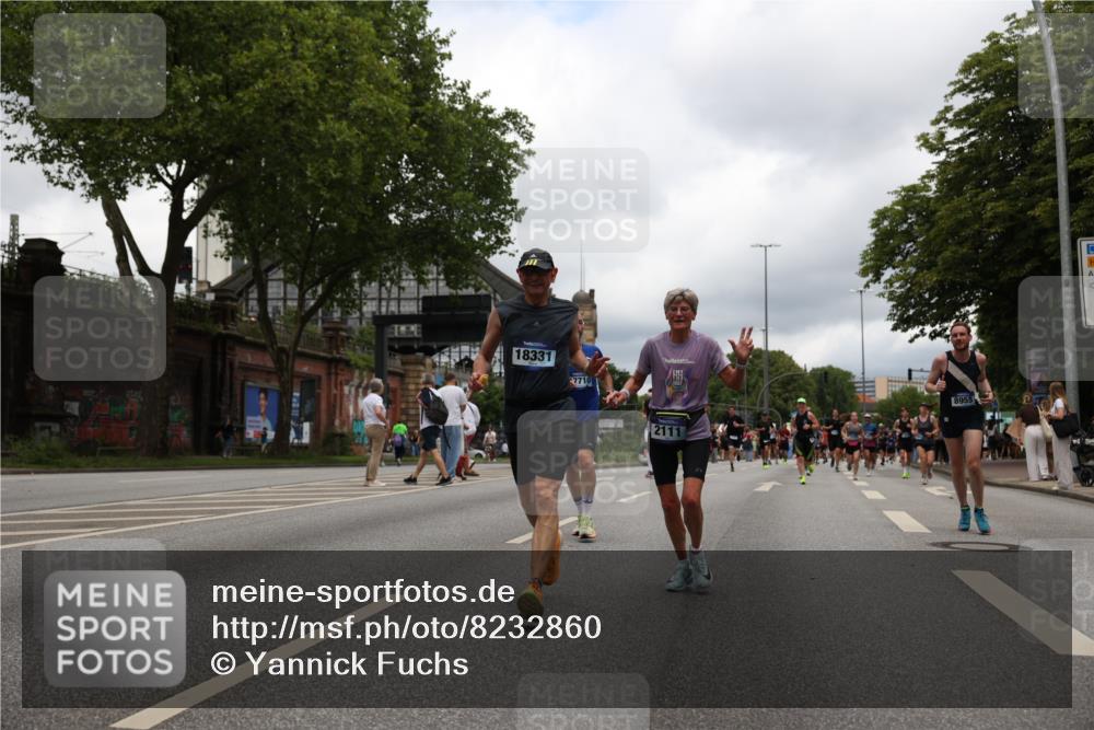 29.06.2025 - hella hamburg halbmarathon Yannick Fuchs http://msf.ph/oto/8232860 29.06.2025 10:46:55 20KM 1098, 1257, 1258, 1482, 1657, 1683, 2111, 2208, 2444, 2814, 2910, 3258, 3399, 3952, 3999, 4121, 4419, 4587, 4726, 5169, 5194, 5607, 5907, 6897, 7178, 7232, 7383, 8273, 8361, 8587, 8651, 8955, 9065, 9163, 10529, 10724, 10811, 11217, 11588, 11589, 11604, 11689, 12155, 12482, 12519, 12910, 13211, 14198, 14286, 14805, 15430, 15681, 15980, 16467, 16929, 17130, 17198, 17710, 18249, 18331, 18901, 19208, 19244 meine-sportfotos.de