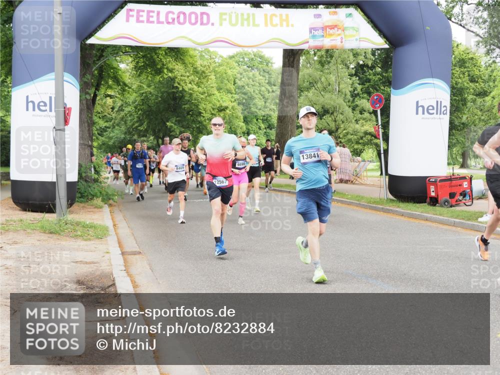 29.06.2025 - hella hamburg halbmarathon MichiJ http://msf.ph/oto/8232884 29.06.2025 10:49:43 Zwischen KM18-KM19 1114, 1940, 4859, 6311, 8469, 9124, 9899, 10194, 11402, 12567, 13739, 13841, 16540, 18359, 18739, 18796 meine-sportfotos.de