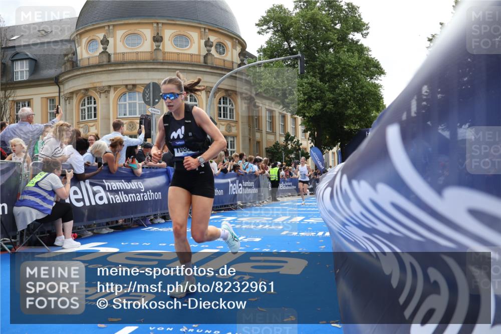 29.06.2025 - hella hamburg halbmarathon Strokosch-Dieckow http://msf.ph/oto/8232961 29.06.2025 10:33:55 Ziel 9345, 9519, 10865, 11227, 13493, 13494, 14448, 15268, 15500, 16243, 17877 meine-sportfotos.de