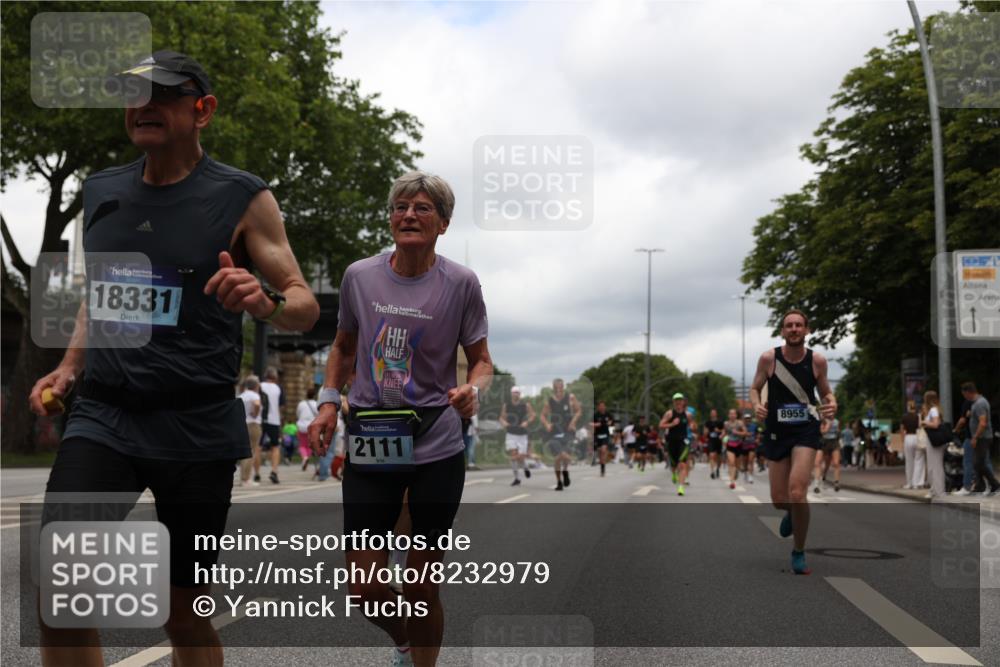 29.06.2025 - hella hamburg halbmarathon Yannick Fuchs http://msf.ph/oto/8232979 29.06.2025 10:46:56 20KM 1098, 1257, 1258, 1482, 1657, 1683, 2111, 2208, 2910, 3258, 3334, 3399, 3952, 3999, 4419, 4587, 4726, 5169, 5194, 5607, 5907, 6198, 6897, 7178, 7232, 7383, 8273, 8361, 8587, 8651, 8955, 9065, 9163, 10529, 10724, 10811, 11217, 11588, 11589, 11604, 11689, 12155, 12482, 12910, 13211, 14198, 14286, 14805, 15430, 15681, 15980, 16467, 16929, 17130, 17198, 17710, 18249, 18331, 18901, 19208, 19244 meine-sportfotos.de
