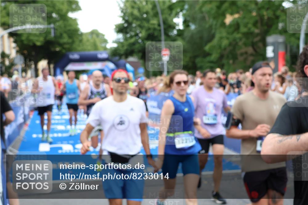 29.06.2025 - hella hamburg halbmarathon Zöllner http://msf.ph/oto/8233014 29.06.2025 10:54:21 Ziel 1267, 3103, 3177, 3861, 6082, 6084, 6512, 7274, 8223, 11430, 13033, 13289, 13803, 15169, 15946, 16527, 16574, 16750, 16879, 17087, 17698, 18268 meine-sportfotos.de