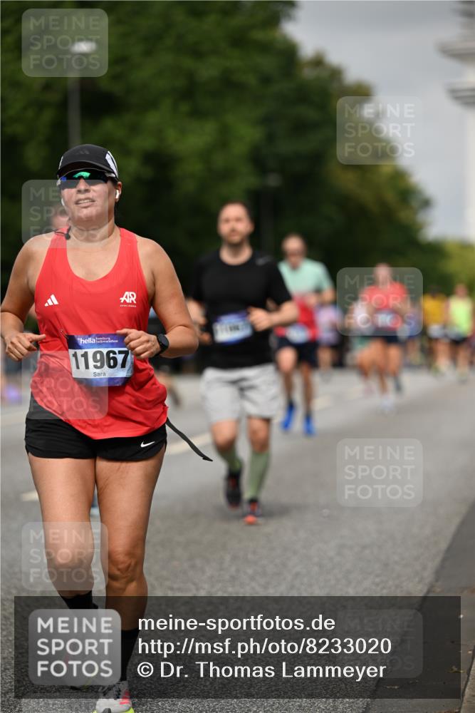 29.06.2025 - hella hamburg halbmarathon Dr. Thomas Lammeyer http://msf.ph/oto/8233020 29.06.2025 10:13:30 Kennedybrücke 7081, 7187, 7636, 9297, 9306, 9781, 10819, 11067 meine-sportfotos.de