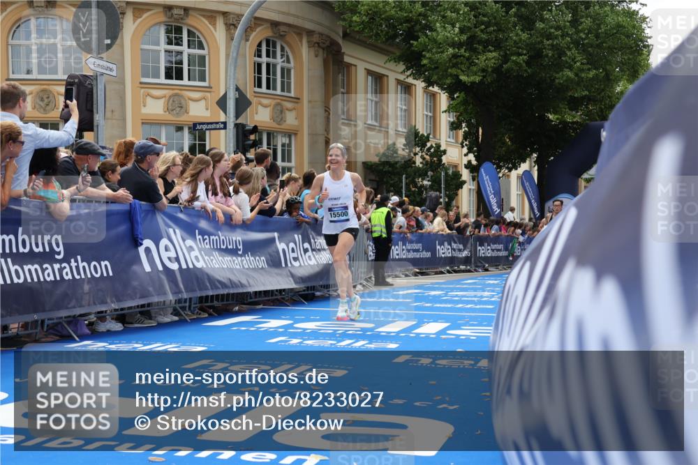 29.06.2025 - hella hamburg halbmarathon Strokosch-Dieckow http://msf.ph/oto/8233027 29.06.2025 10:33:56 Ziel 9345, 9519, 10865, 11019, 11227, 13493, 13494, 14448, 15268, 15500, 17877 meine-sportfotos.de