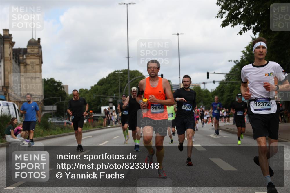 29.06.2025 - hella hamburg halbmarathon Yannick Fuchs http://msf.ph/oto/8233048 29.06.2025 10:34:18 20KM 1358, 1975, 2044, 2546, 2563, 2573, 2972, 3547, 3626, 4398, 4565, 5752, 7981, 8319, 8346, 8925, 9116, 9540, 11284, 11714, 11806, 12046, 12091, 12335, 12372, 13190, 13479, 13514, 14077, 14204, 14272, 14699, 15094, 15336, 15421, 15435, 15744, 15828, 17425, 17668, 17792, 17916, 17973, 18013, 18154, 18803 meine-sportfotos.de